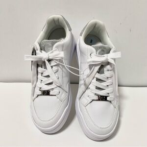GBG Los Angeles Rhinestone White Women’s Sneakers Size 9 NWT.
